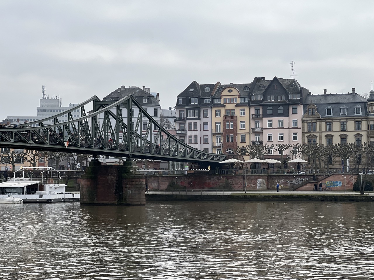 Eisner Steg Main River Frankfurt